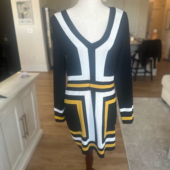 INC International Concepts Black and Yellow Long Sleeve Dress - Picture 2 of 6